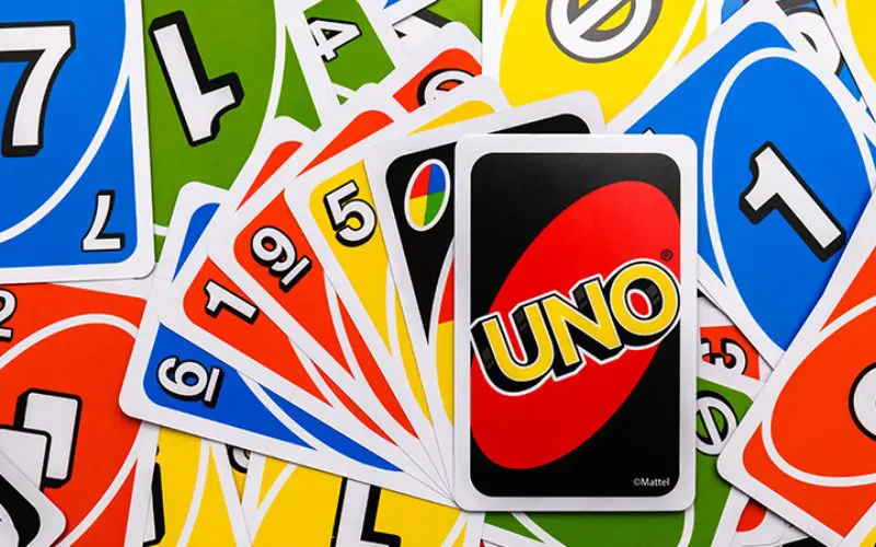 Cómo jugar al UNO cómo-jugar-al-UNO